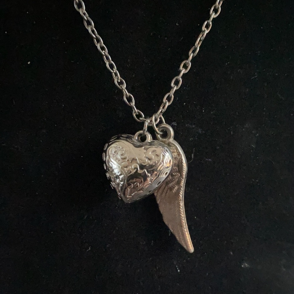 Puffed Heart Angel Wing Necklace